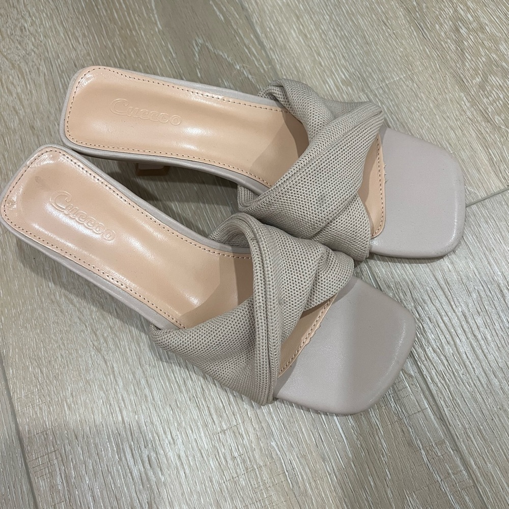 Cross Sandals - Kitten Heel